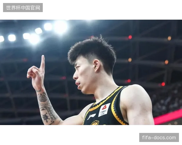 上海锋线双子星闪耀总决赛，李弘权和张镇麟用高效表现支撑球队锋线攻防